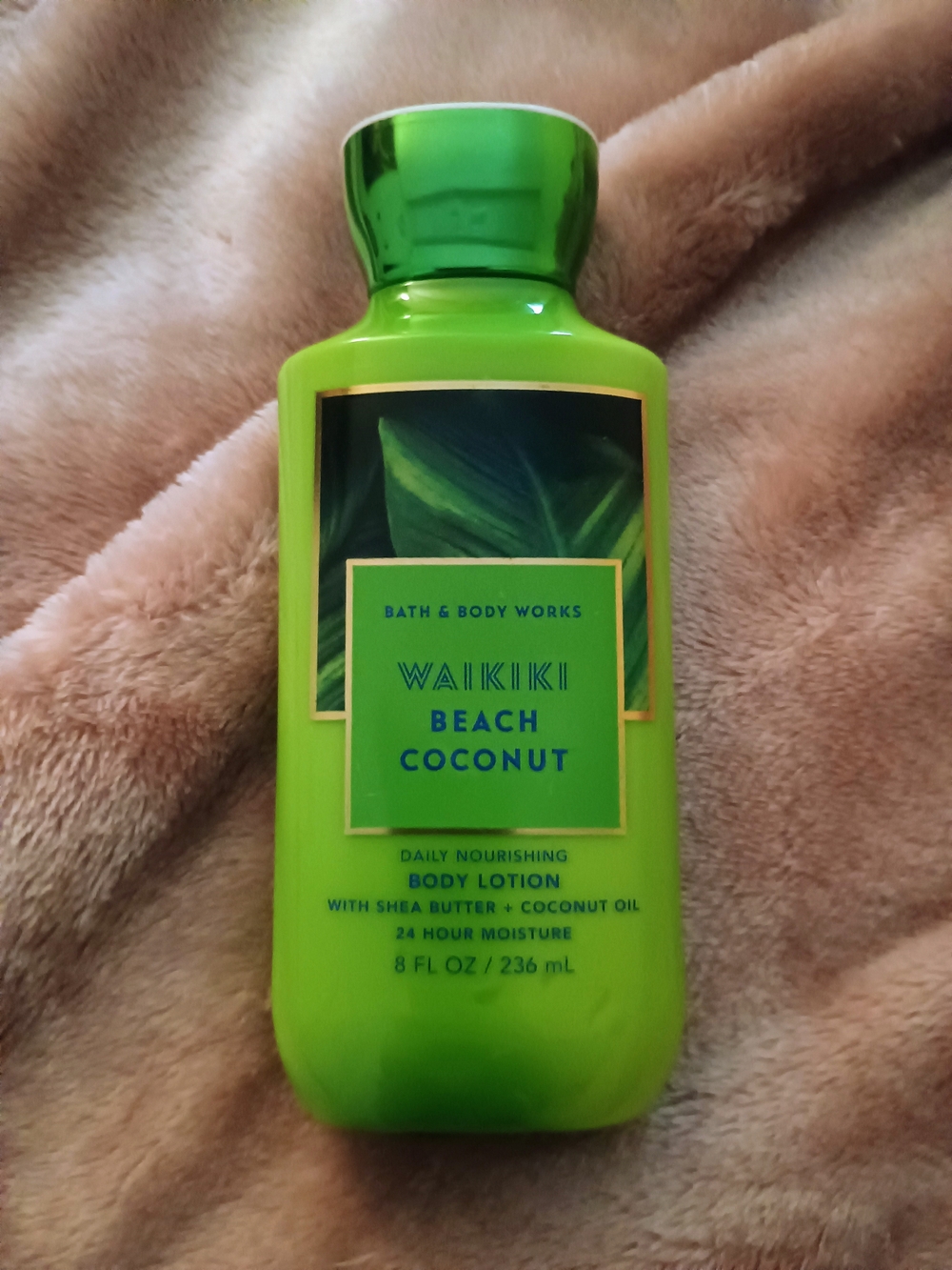 Bath & Body Works Waikiki Beach Coconut Body Lotion - Green